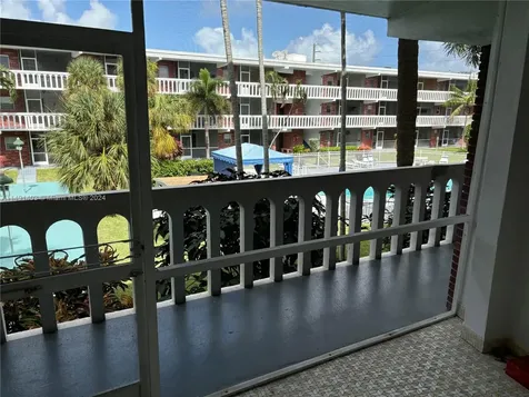 181 NE 14th Avenue Hallandale Beach FL 33009