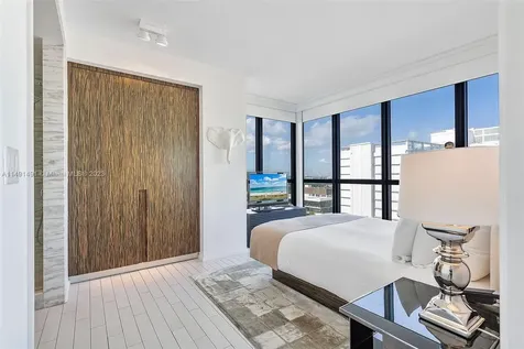 2201 Collins Avenue Miami Beach FL 33139