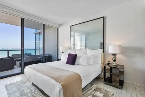 2201 Collins Avenue Miami Beach FL 33139