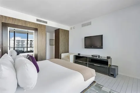 2201 Collins Avenue Miami Beach FL 33139