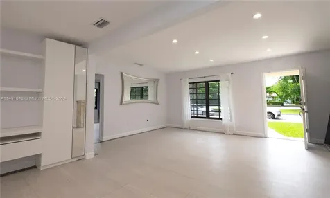 9 Campina Court Coral Gables FL 33134