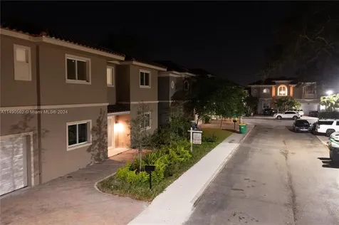 3562 Forest View Circle Dania Beach FL 33312