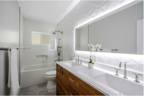 12100 SW 69th Court Pinecrest FL 33156