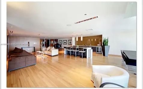900 Biscayne Boulevard Miami FL 33132