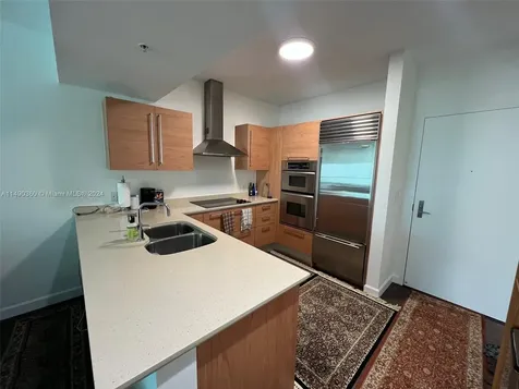 218 SE 14th Street Miami FL 33131