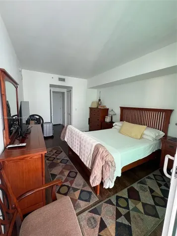 218 SE 14th Street Miami FL 33131