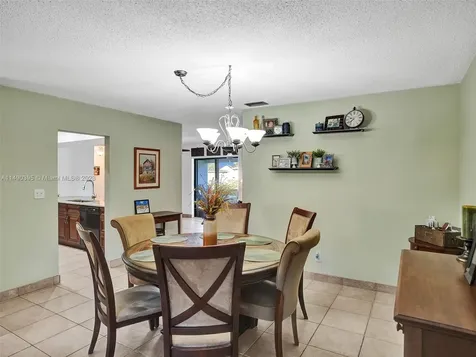 6601 NW 23rd Street Margate FL 33063