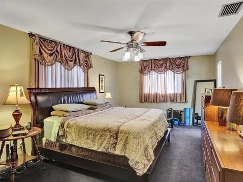 6601 NW 23rd Street Margate FL 33063