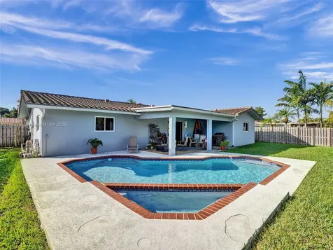 6601 NW 23rd Street Margate FL 33063