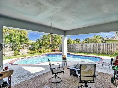 6601 NW 23rd Street Margate FL 33063