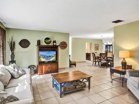 6601 NW 23rd Street Margate FL 33063