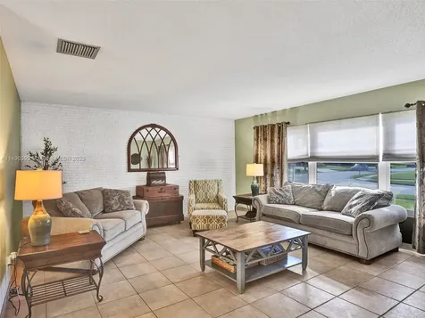 6601 NW 23rd Street Margate FL 33063