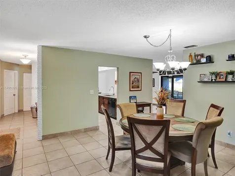 6601 NW 23rd Street Margate FL 33063