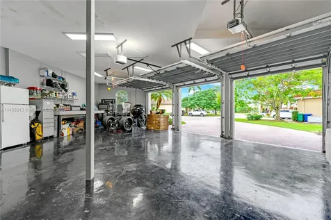11864 NW 10th Place Coral Springs FL 33071