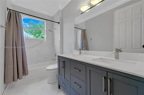 11864 NW 10th Place Coral Springs FL 33071