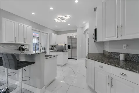 11864 NW 10th Place Coral Springs FL 33071