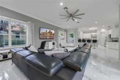 11864 NW 10th Place Coral Springs FL 33071