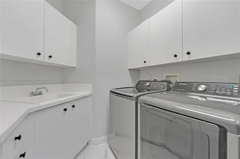 11864 NW 10th Place Coral Springs FL 33071