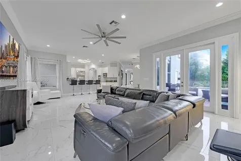 11864 NW 10th Place Coral Springs FL 33071