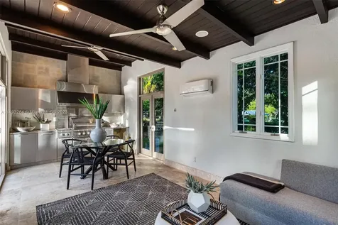 11025 SW 62nd Avenue Pinecrest FL 33156
