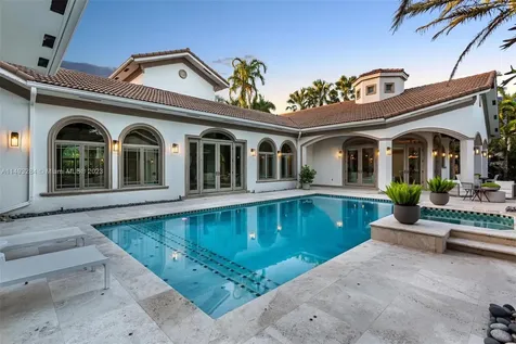11025 SW 62nd Avenue Pinecrest FL 33156