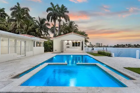 205 N Hibiscus Drive Miami Beach FL 33139