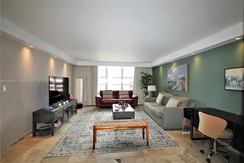 5161 Collins Avenue Miami Beach FL 33140