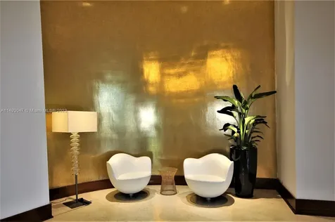 5161 Collins Avenue Miami Beach FL 33140