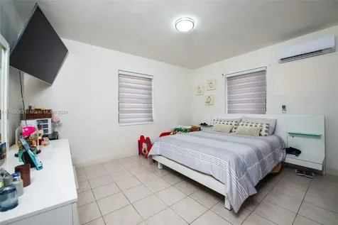 3900 NW 2nd Terrace Miami FL 33126