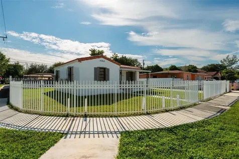 3900 NW 2nd Terrace Miami FL 33126