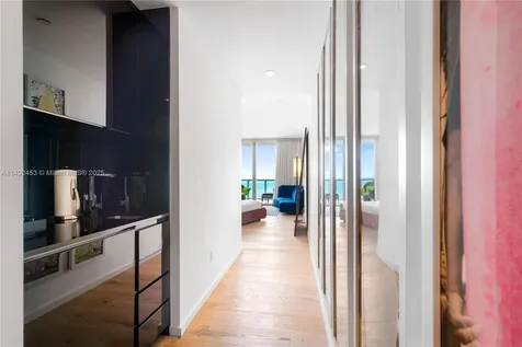 2201 Collins Avenue Miami Beach FL 33139
