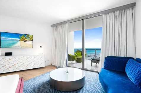 2201 Collins Avenue Miami Beach FL 33139