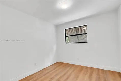 1213 NW 123rd Avenue Pembroke Pines FL 33026