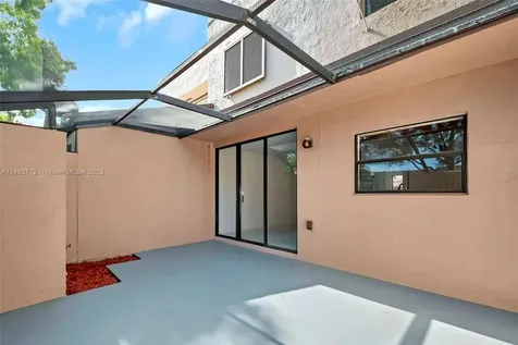 1213 NW 123rd Avenue Pembroke Pines FL 33026