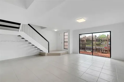 1213 NW 123rd Avenue Pembroke Pines FL 33026