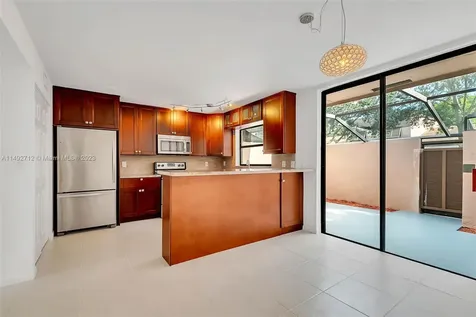 1213 NW 123rd Avenue Pembroke Pines FL 33026