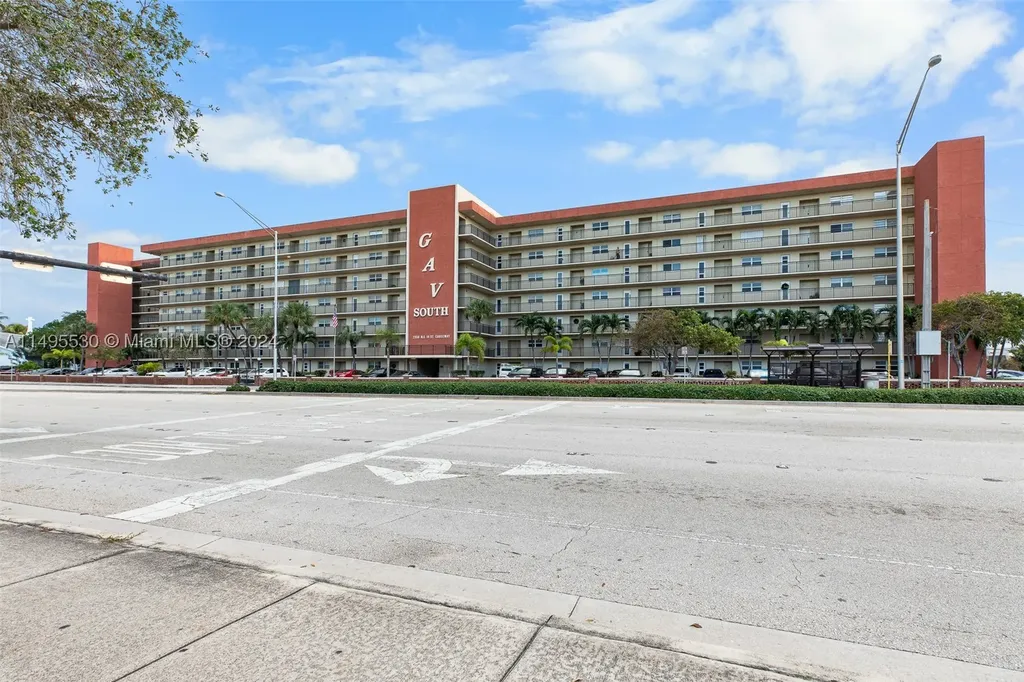2350 NE 14th St Causeway Pompano Beach FL 33062
