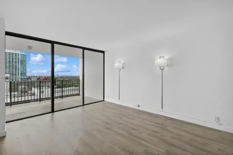 1901 Brickell Avenue Miami FL 33129