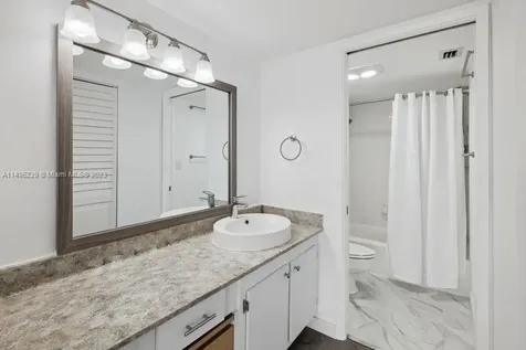 1901 Brickell Avenue Miami FL 33129