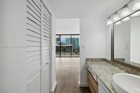 1901 Brickell Avenue Miami FL 33129