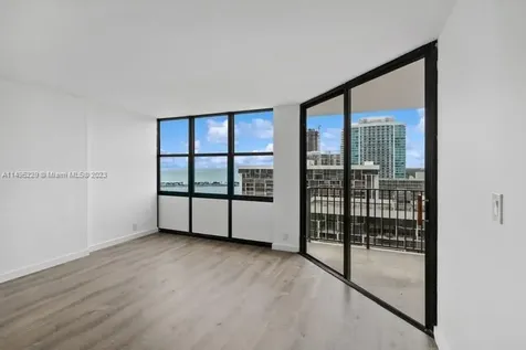 1901 Brickell Avenue Miami FL 33129