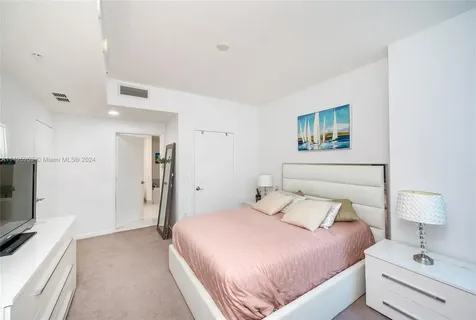244 Biscayne Boulevard Miami FL 33132