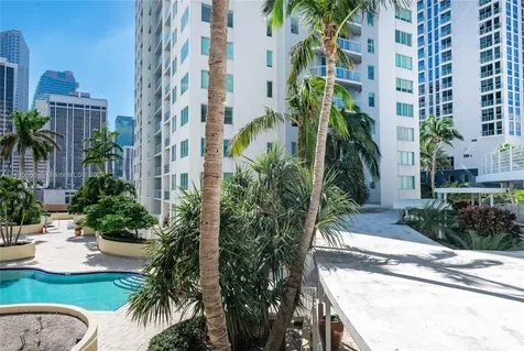 244 Biscayne Boulevard Miami FL 33132
