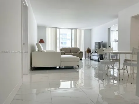 18041 Biscayne Boulevard Aventura FL 33160