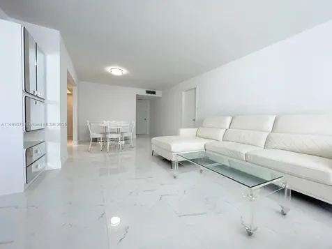 18041 Biscayne Boulevard Aventura FL 33160