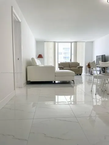 18041 Biscayne Boulevard Aventura FL 33160