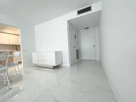18041 Biscayne Boulevard Aventura FL 33160
