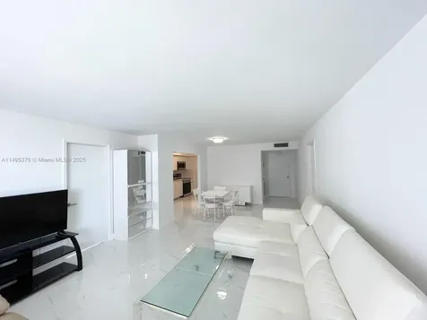 18041 Biscayne Boulevard Aventura FL 33160