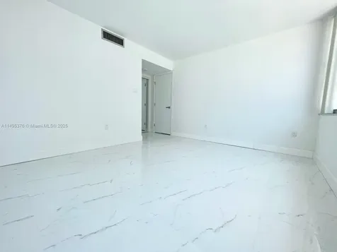 18041 Biscayne Boulevard Aventura FL 33160