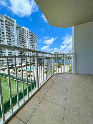 18041 Biscayne Boulevard Aventura FL 33160
